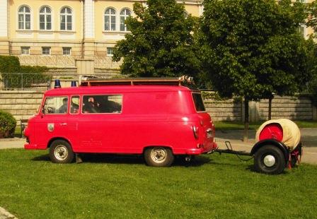 Feuerwehr B 1000 mit Schlauchanhänger