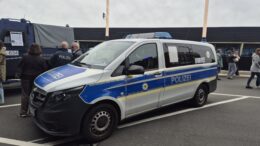 Polizeifahrzeug Foto: HBV; CR007