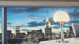 Werbung im Hbf Frankfurt (Foto: HBV; CR007)