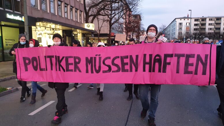 Regierungskritische Demonstration (Beispielbild: HBV; CR007)